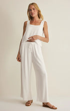 Load image into Gallery viewer, Z SUPPLY CHARLI CROPPED LINEN TOP