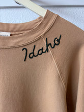 Load image into Gallery viewer, IDAHO EMBROIDERED SWEATSHIRT - TAN