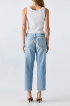 Load image into Gallery viewer, AMO VALENTINA JEAN