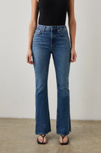 Load image into Gallery viewer, RAILS THE SUNSET JEANS - NAVY STONE DARK WASH