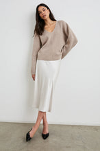 Load image into Gallery viewer, RAILS HOLLYN SWEATER - HEATHER OATMEAL