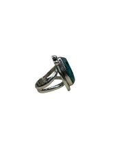 Load image into Gallery viewer, JW STERLING SILVER OVAL TURQUOISE RING - SIZE 7.5