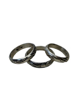 Load image into Gallery viewer, JW STERLING SILVER THICK ELEGANT NATURE INSPIRED STACKING RING