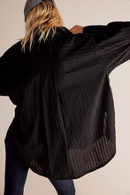 Load image into Gallery viewer, FREE PEOPLE TUXY VIBES SHIRT - BLACK