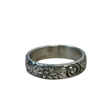 Load image into Gallery viewer, JW STERLING SILVER ENGRAVED FLORAL STACKER RING