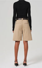 Load image into Gallery viewer, CITIZENS OF HUMANITY CARA CROPPED PLEATED SHORT
