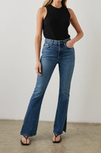 Load image into Gallery viewer, RAILS THE SUNSET JEANS - NAVY STONE DARK WASH