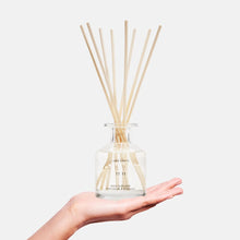 Load image into Gallery viewer, LAKE & SKYE 11 11 REED DIFFUSER