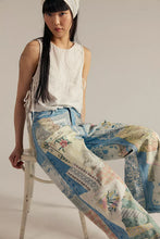 Load image into Gallery viewer, FREE PEOPLE ILLUSIONS PRINTED RELAXED JEANS - SKY COMBO
