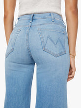Load image into Gallery viewer, MOTHER THE HUSTLER ROLLER SNEAK JEANS - ROOM SERVICE