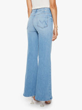 Load image into Gallery viewer, MOTHER THE HUSTLER ROLLER SNEAK JEANS - ROOM SERVICE
