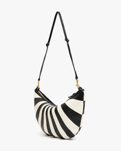 Load image into Gallery viewer, CLARE V LUNE PURSE