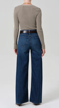 Load image into Gallery viewer, CITIZENS OF HUMANITY LYRA WIDE LEG JEANS