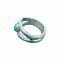 Load image into Gallery viewer, JW STERLING SILVER SINGLE TURQUOISE RING - SIZE 6