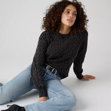 Load image into Gallery viewer, LEVI’S BOYFRIEND CABLE CREW SWEATER
