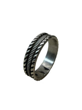 Load image into Gallery viewer, JW STERLING SILVER MULTI LINE TEXTURE RING
