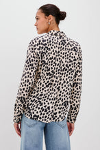 Load image into Gallery viewer, RAILS JOSEPHINE BUTTON-UP SHIRT - SPOTTED TAUPE
