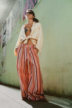 Load image into Gallery viewer, FREE PEOPLE DAYS END SOLAR LINEN PANT
