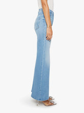 Load image into Gallery viewer, MOTHER THE HUSTLER ROLLER SNEAK JEANS - ROOM SERVICE
