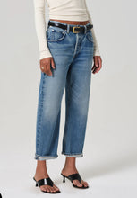 Load image into Gallery viewer, CITIZENS OF HUMANITY DAHLIA BOW LEG BABY ROLL JEANS
