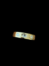 Load image into Gallery viewer, 14K GOLD RING, MULTI DIAMOND SIZE 7
