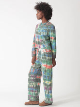 Load image into Gallery viewer, ELECTRIC &amp; ROSE ESME SWEATER - AUTUMN CLOVER
