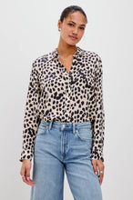 Load image into Gallery viewer, RAILS JOSEPHINE BUTTON-UP SHIRT - SPOTTED TAUPE
