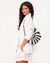 Load image into Gallery viewer, CLARE V LUNE PURSE
