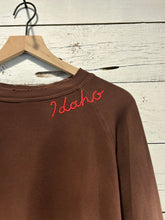 Load image into Gallery viewer, IDAHO EMBROIDERED SWEATSHIRT - GINGERBREAD
