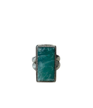 Load image into Gallery viewer, JW STERLING SILVER CHRYSOPRASE RING - 6.5
