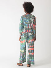 Load image into Gallery viewer, ELECTRIC &amp; ROSE ESME SWEATER - AUTUMN CLOVER
