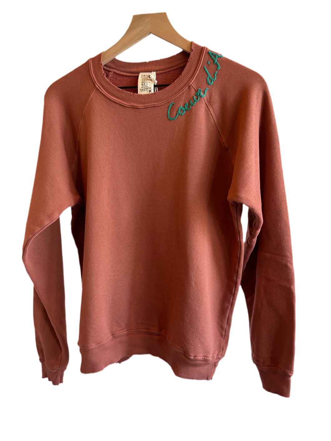 DUSTY ROSE EMBROIDERED CDA SWEATSHIRT