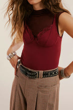 Load image into Gallery viewer, FREE PEOPLE SOLA STUD BELT
