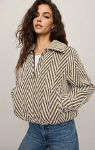 Load image into Gallery viewer, Z SUPPLY DUNAWAY BUBBLE JACKET
