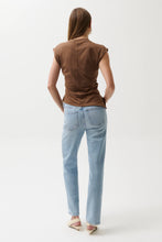 Load image into Gallery viewer, PISTOLA ALEKS MID RISE STRAIGHT LONG JEANS
