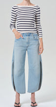 Load image into Gallery viewer, CITIZENS OF HUMANITY TULIP JEAN
