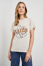 Load image into Gallery viewer, RAILS BOYFRIEND TEE
