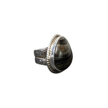 Load image into Gallery viewer, Sterling Silver ring with dark grey stone.
