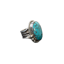 Load image into Gallery viewer, Turquoise ring with silver band.
