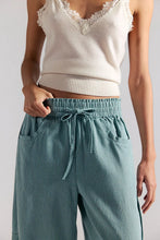 Load image into Gallery viewer, FREE PEOPLE SOMETHING GOOD PULL ON BARREL PANT
