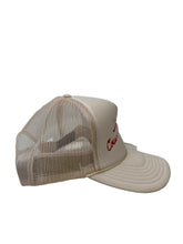 Load image into Gallery viewer, SALUT DE COEUR D’ ALENE TRUCKER HATS

