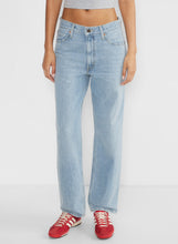 Load image into Gallery viewer, LEVI’S DAD JEANS
