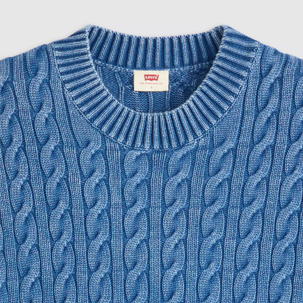 LEVI’S BOYFRIEND CABLE CREW SWEATER