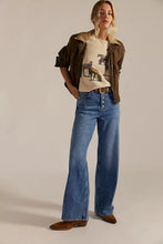 Load image into Gallery viewer, FREE PEOPLE NIA BOYFRIEND JEANS
