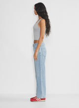Load image into Gallery viewer, LEVI’S DAD JEANS
