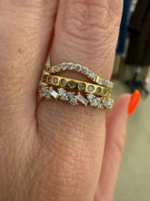 Load image into Gallery viewer, 14K GOLD RING WEDDING BAND WITH NATURAL DIAMOND
