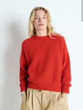 Load image into Gallery viewer, AMERICAN VINTAGE VITOW JUMPER STRAWBERRY
