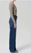 Load image into Gallery viewer, CITIZENS OF HUMANITY LYRA WIDE LEG JEANS
