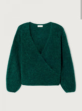 Load image into Gallery viewer, AMERICAN VINTAGE NUNY SWEATER BLACK MARBLED CYPRESS
