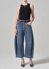 Load image into Gallery viewer, CITIZENS OF HUMANITY HORSESHOE JEANS
